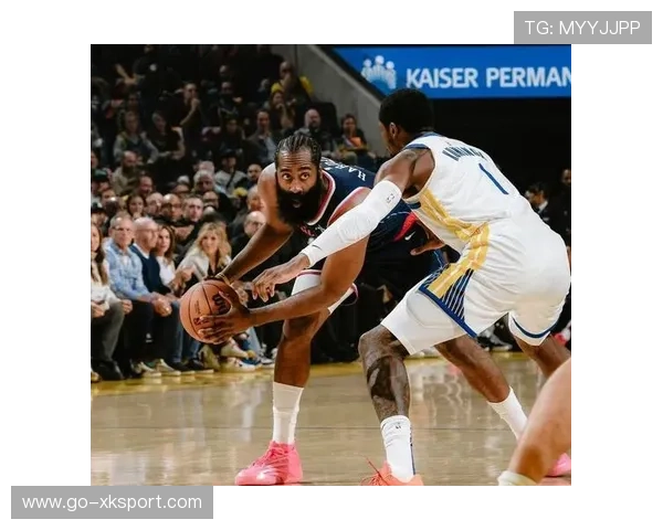 快船由于体能透支在下半场崩盘惨遭76人吊打 快船由于体能透支在下半场崩盘惨遭76人吊打